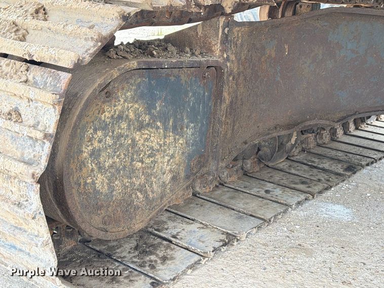 image for item EA7378 2015 Komatsu PC210LC-10 excavator