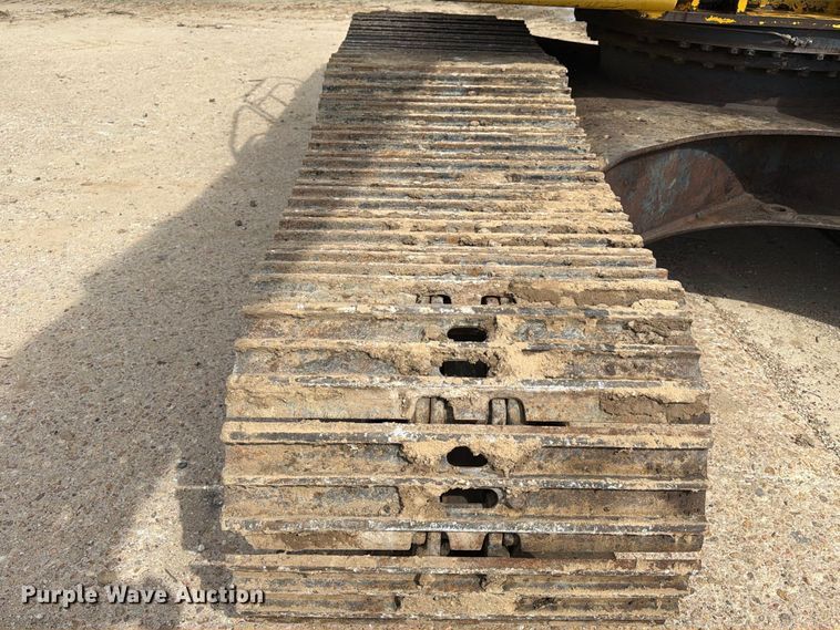 image for item EA7378 2015 Komatsu PC210LC-10 excavator