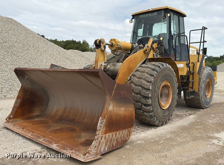 image for item EA7394 2004 Caterpillar 972G Series II wheel loader