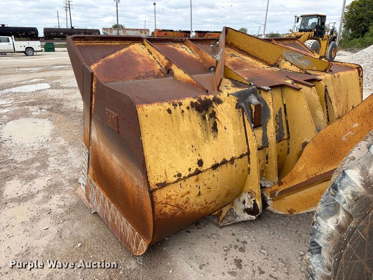 image for item EA7394 2004 Caterpillar 972G Series II wheel loader