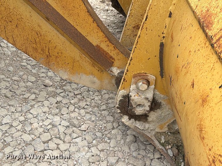 image for item EA7394 2004 Caterpillar 972G Series II wheel loader