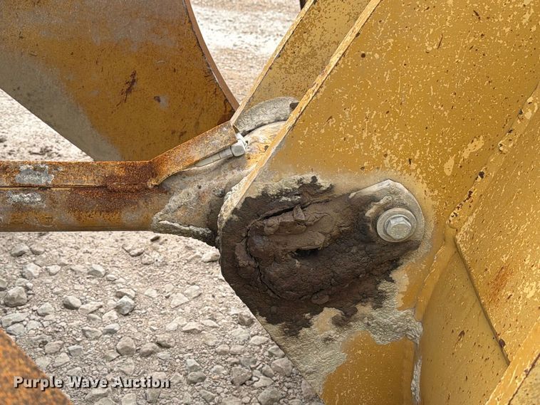 image for item EA7394 2004 Caterpillar 972G Series II wheel loader