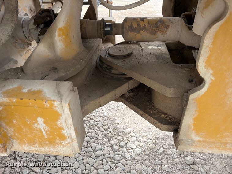 image for item EA7394 2004 Caterpillar 972G Series II wheel loader