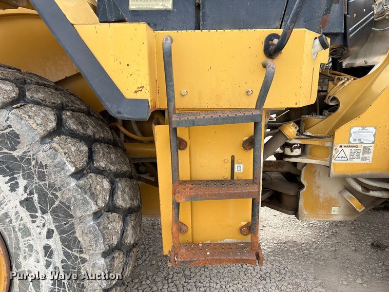 image for item EA7394 2004 Caterpillar 972G Series II wheel loader