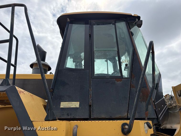 image for item EA7394 2004 Caterpillar 972G Series II wheel loader