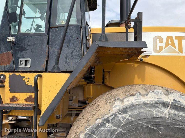 image for item EA7394 2004 Caterpillar 972G Series II wheel loader