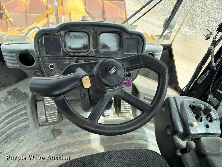 image for item EA7394 2004 Caterpillar 972G Series II wheel loader