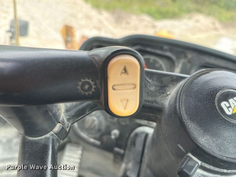 image for item EA7394 2004 Caterpillar 972G Series II wheel loader