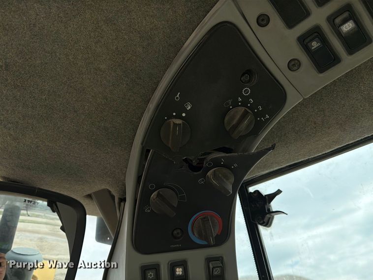 image for item EA7394 2004 Caterpillar 972G Series II wheel loader