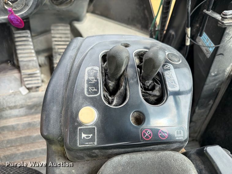 image for item EA7394 2004 Caterpillar 972G Series II wheel loader