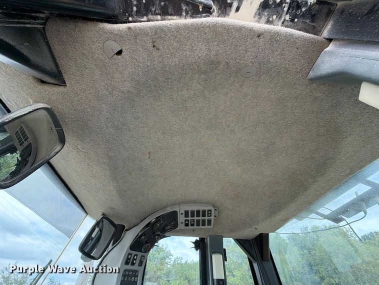 image for item EA7394 2004 Caterpillar 972G Series II wheel loader