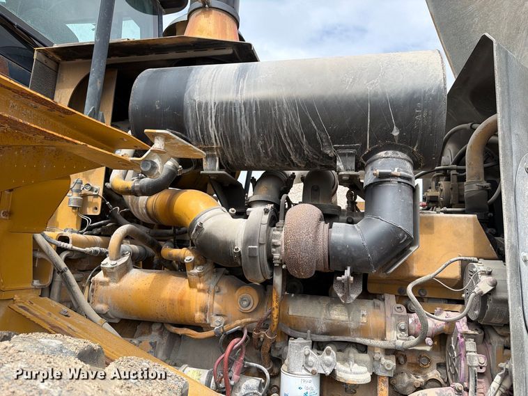 image for item EA7394 2004 Caterpillar 972G Series II wheel loader