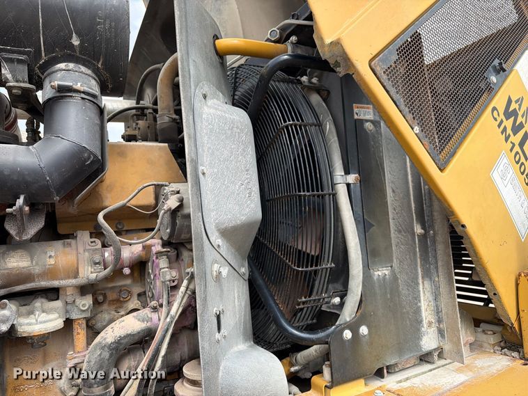 image for item EA7394 2004 Caterpillar 972G Series II wheel loader