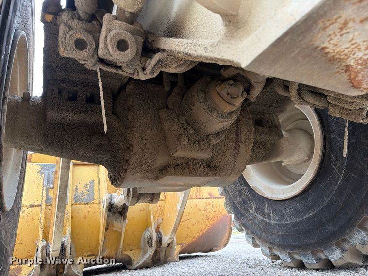 image for item EA7394 2004 Caterpillar 972G Series II wheel loader