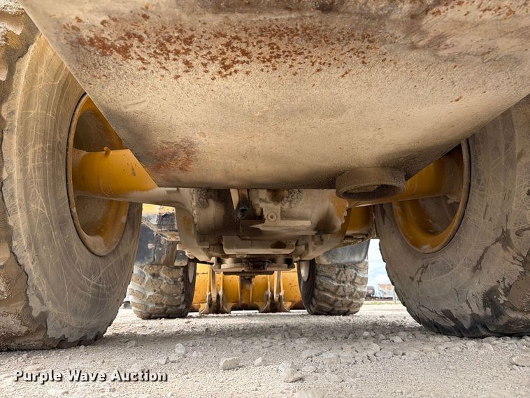 image for item EA7394 2004 Caterpillar 972G Series II wheel loader