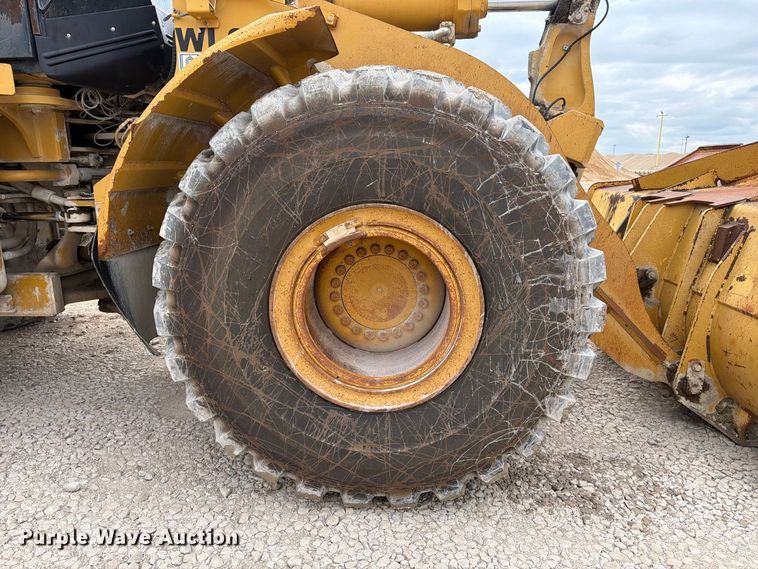 image for item EA7394 2004 Caterpillar 972G Series II wheel loader