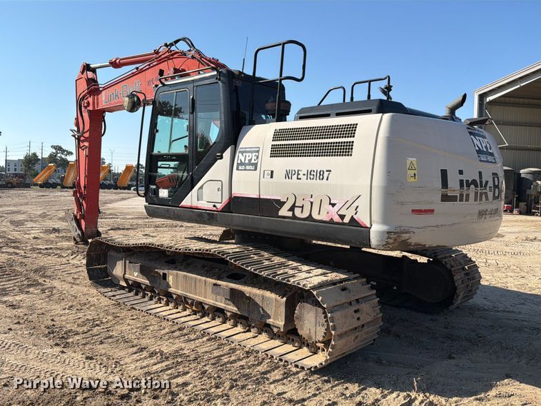 image for item EA7395 2020 Linkbelt 250x4 excavator