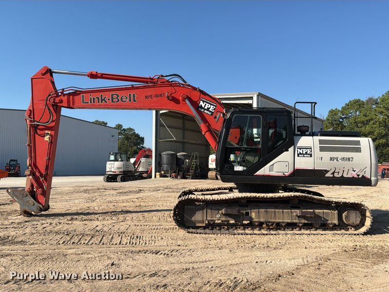 image for item EA7395 2020 Linkbelt 250x4 excavator