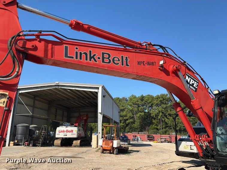 image for item EA7395 2020 Linkbelt 250x4 excavator