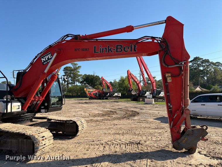image for item EA7395 2020 Linkbelt 250x4 excavator