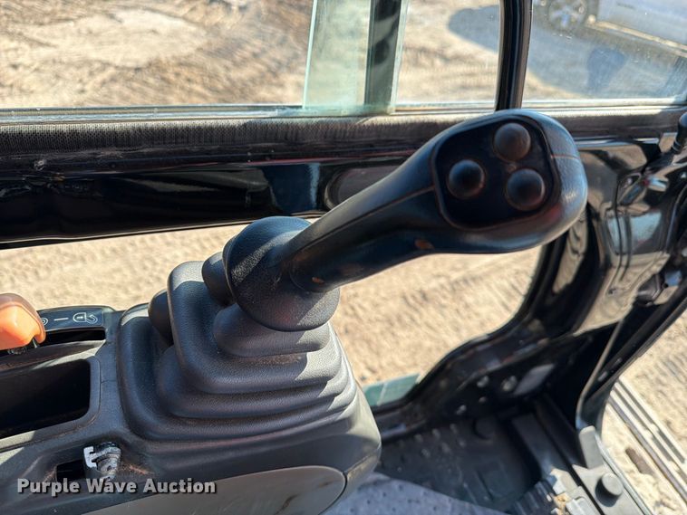 image for item EA7395 2020 Linkbelt 250x4 excavator