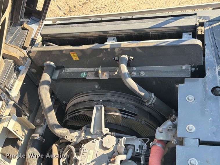 image for item EA7395 2020 Linkbelt 250x4 excavator