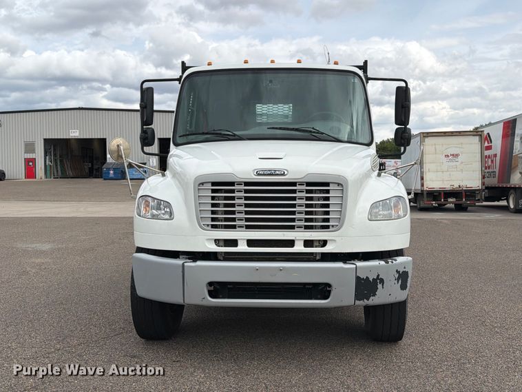 image for item ED0067 2014 Freightliner M2 flatbed truck