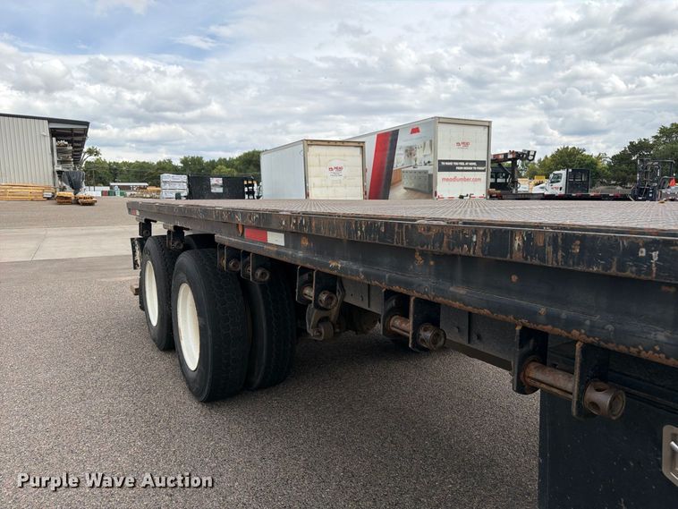 image for item ED0067 2014 Freightliner M2 flatbed truck
