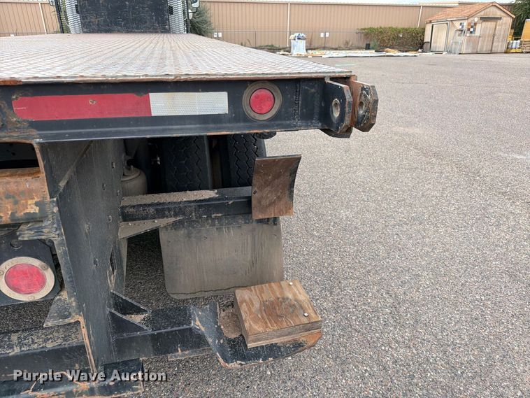 image for item ED0067 2014 Freightliner M2 flatbed truck