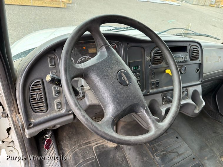 image for item ED0067 2014 Freightliner M2 flatbed truck
