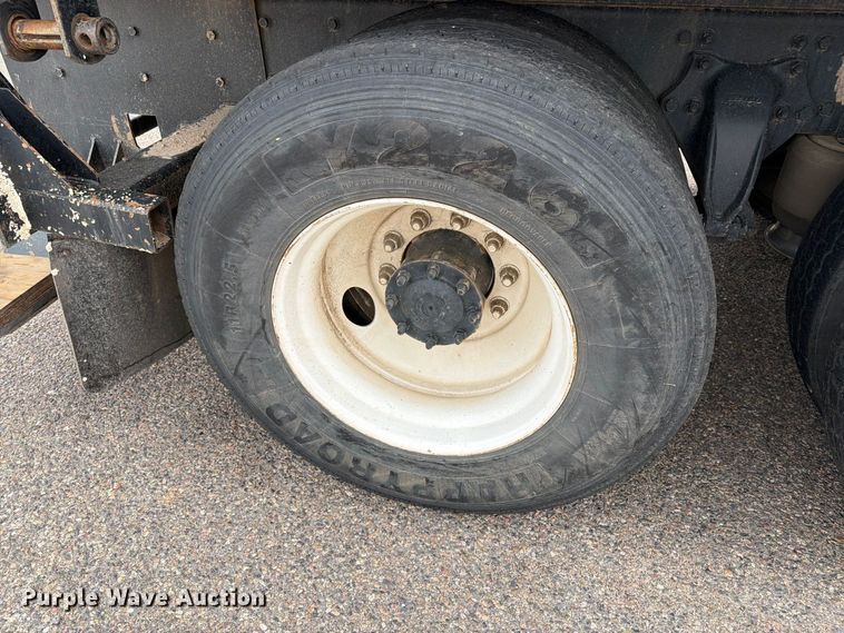 image for item ED0067 2014 Freightliner M2 flatbed truck