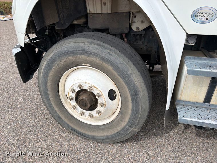 image for item ED0067 2014 Freightliner M2 flatbed truck