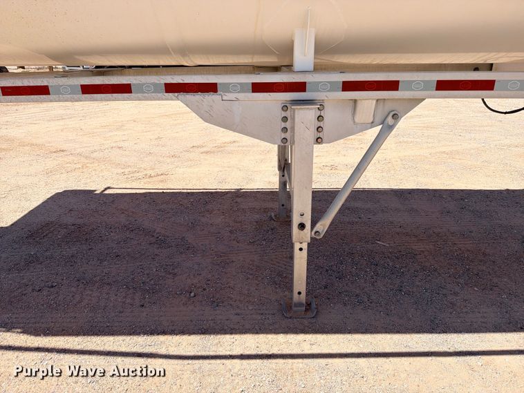 image for item ED5485 2017 Mac end dump trailer