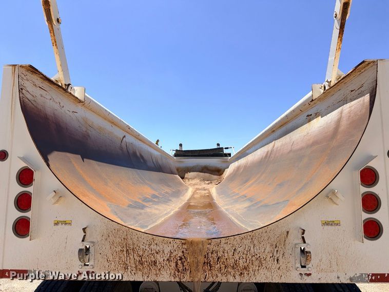 image for item ED5485 2017 Mac end dump trailer
