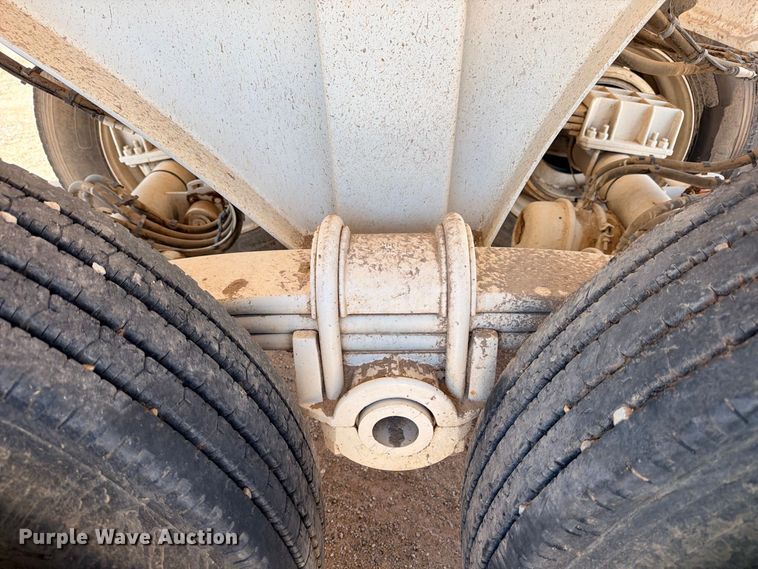 image for item ED5485 2017 Mac end dump trailer