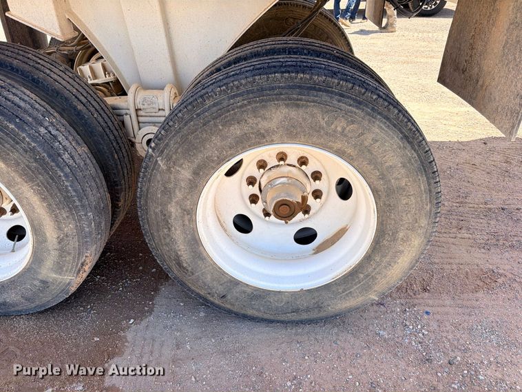 image for item ED5485 2017 Mac end dump trailer