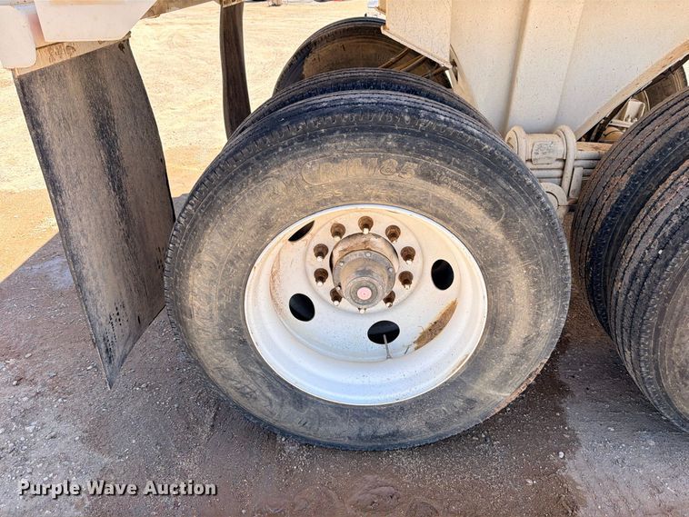 image for item ED5485 2017 Mac end dump trailer