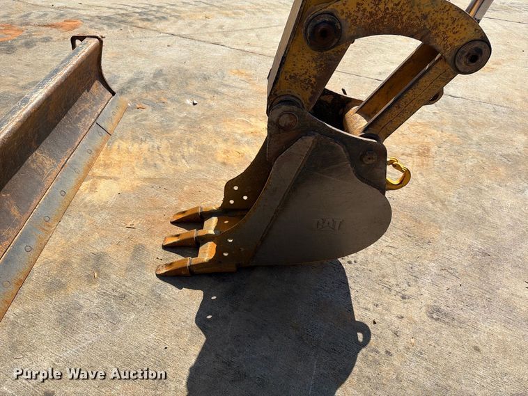 image for item EF1404 2019 Caterpillar 305E2 CR mini excavator
