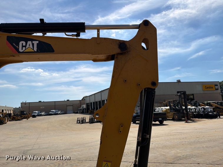 image for item EF1404 2019 Caterpillar 305E2 CR mini excavator