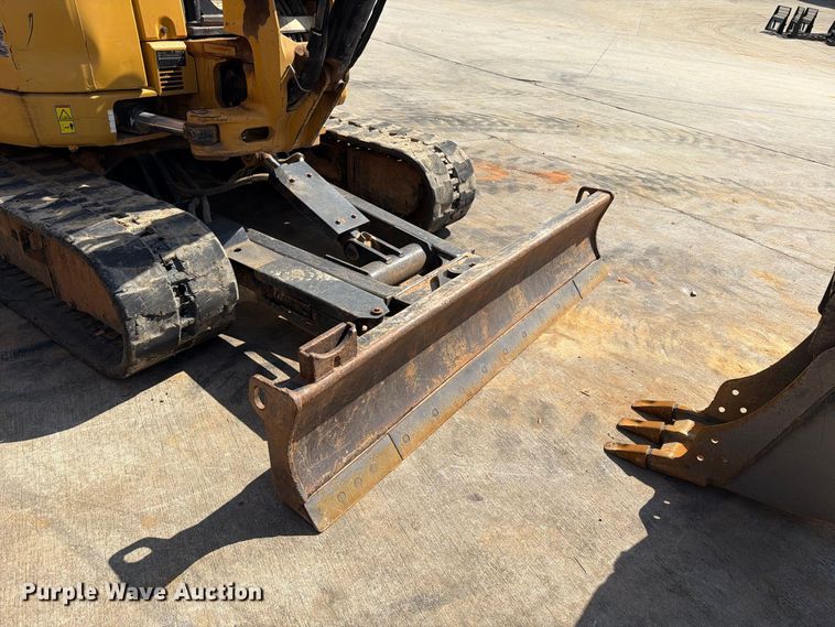 image for item EF1404 2019 Caterpillar 305E2 CR mini excavator