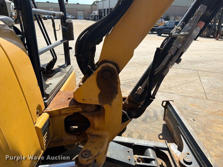 image for item EF1404 2019 Caterpillar 305E2 CR mini excavator