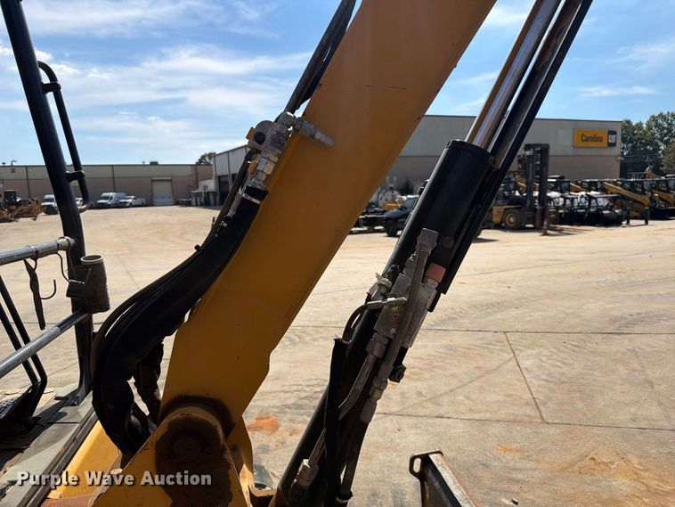 image for item EF1404 2019 Caterpillar 305E2 CR mini excavator