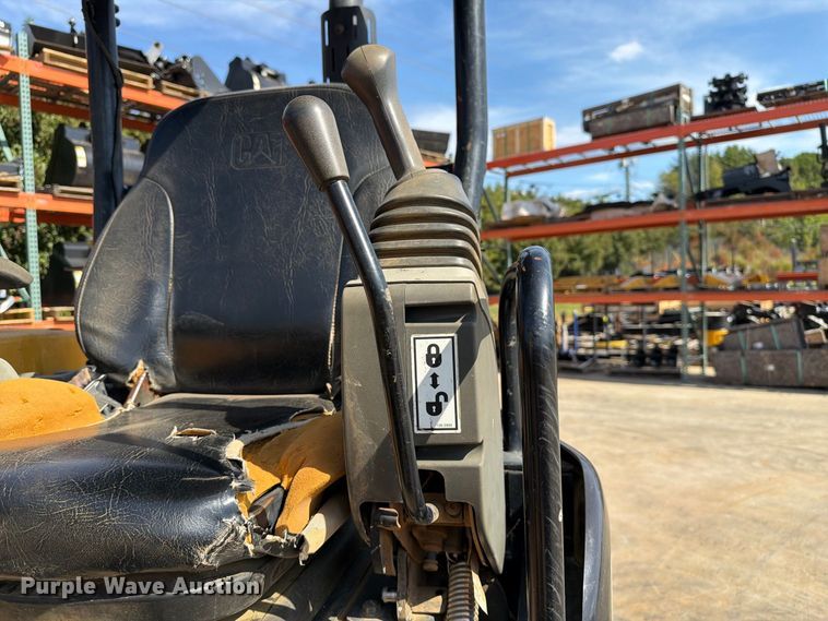 image for item EF1404 2019 Caterpillar 305E2 CR mini excavator