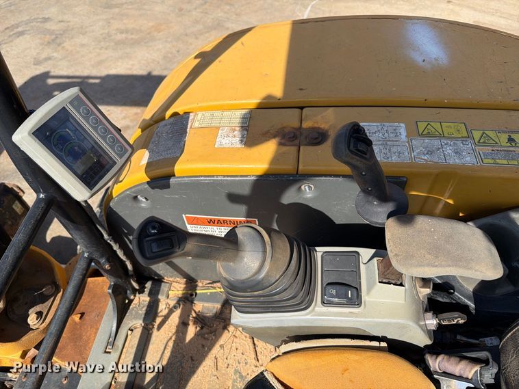 image for item EF1404 2019 Caterpillar 305E2 CR mini excavator
