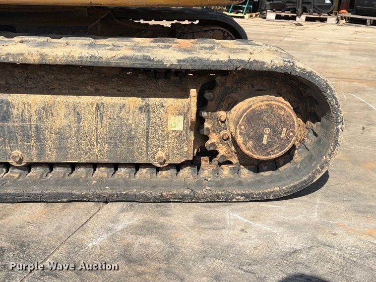 image for item EF1404 2019 Caterpillar 305E2 CR mini excavator