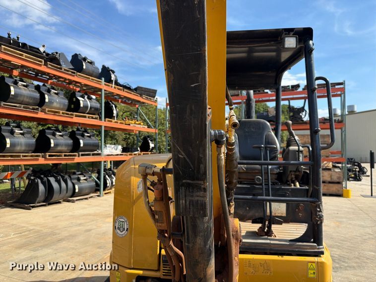 image for item EF1405 2019 Caterpillar 305E2 CR mini excavator