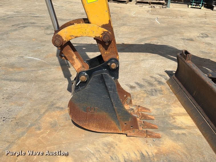 image for item EF1405 2019 Caterpillar 305E2 CR mini excavator