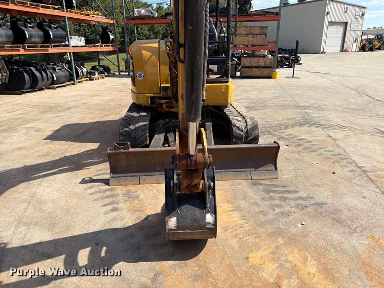 image for item EF1405 2019 Caterpillar 305E2 CR mini excavator