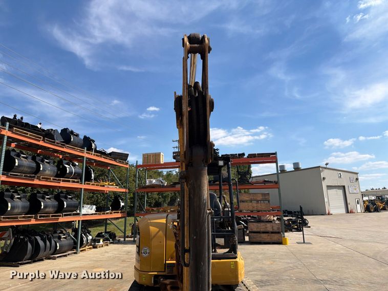 image for item EF1405 2019 Caterpillar 305E2 CR mini excavator