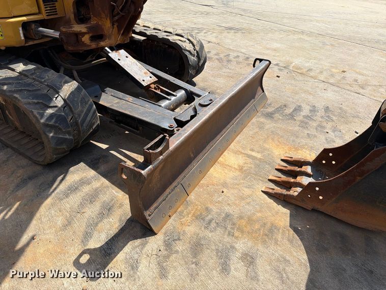 image for item EF1405 2019 Caterpillar 305E2 CR mini excavator